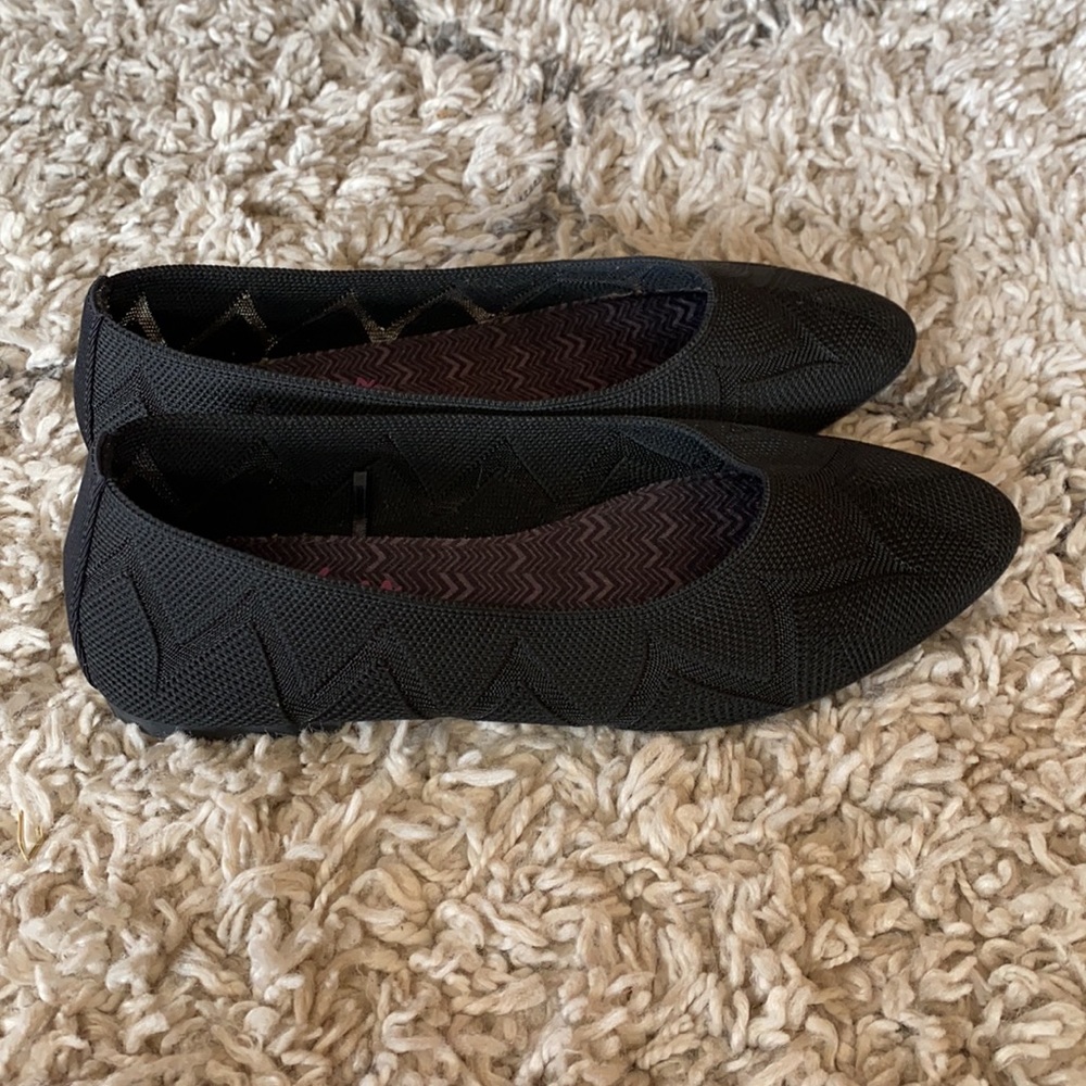 Flats - Picture 2 of 4